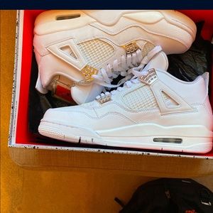 Air Jordan 4 pure money